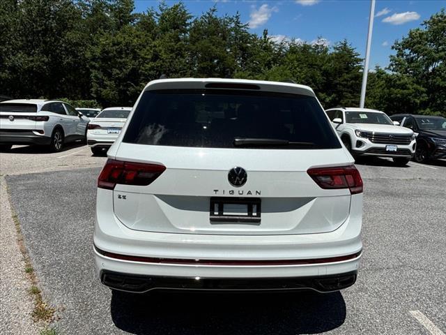 new 2024 Volkswagen Tiguan car, priced at $31,554