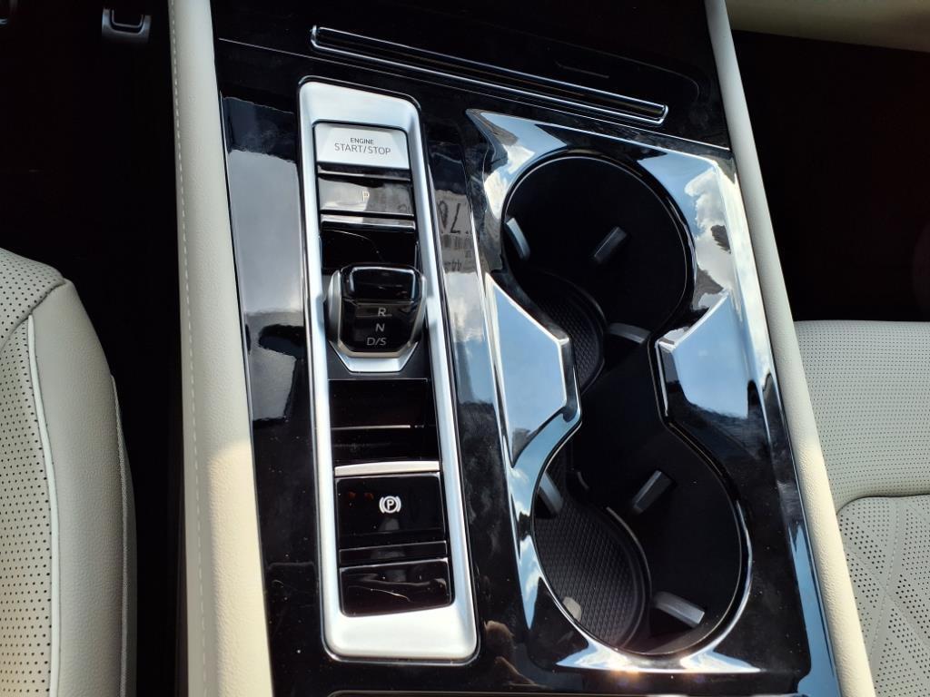 new 2025 Volkswagen Atlas car, priced at $52,478