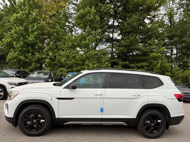 new 2024 Volkswagen Atlas car, priced at $45,525