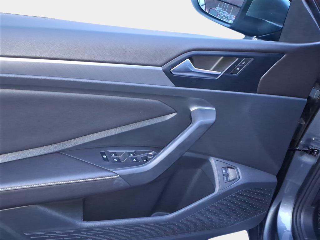 used 2024 Volkswagen Jetta car, priced at $20,400