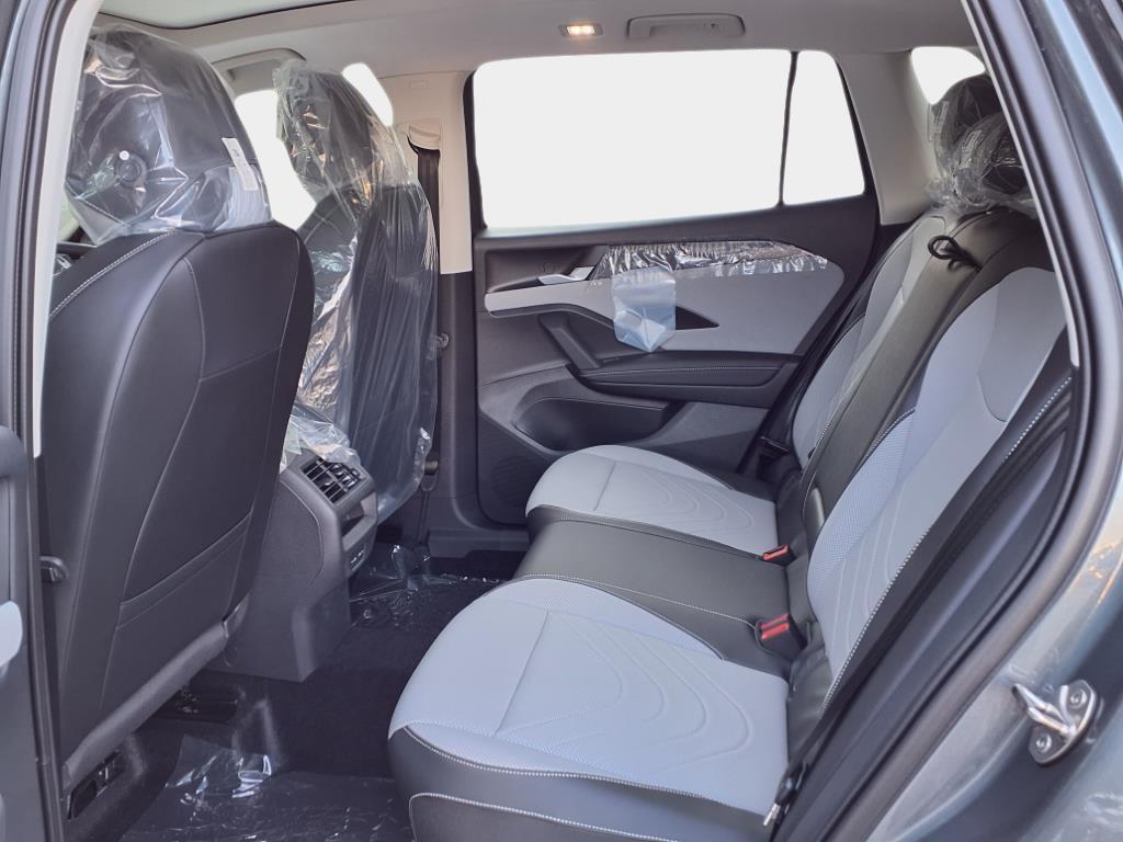 new 2025 Volkswagen Tiguan car, priced at $35,823