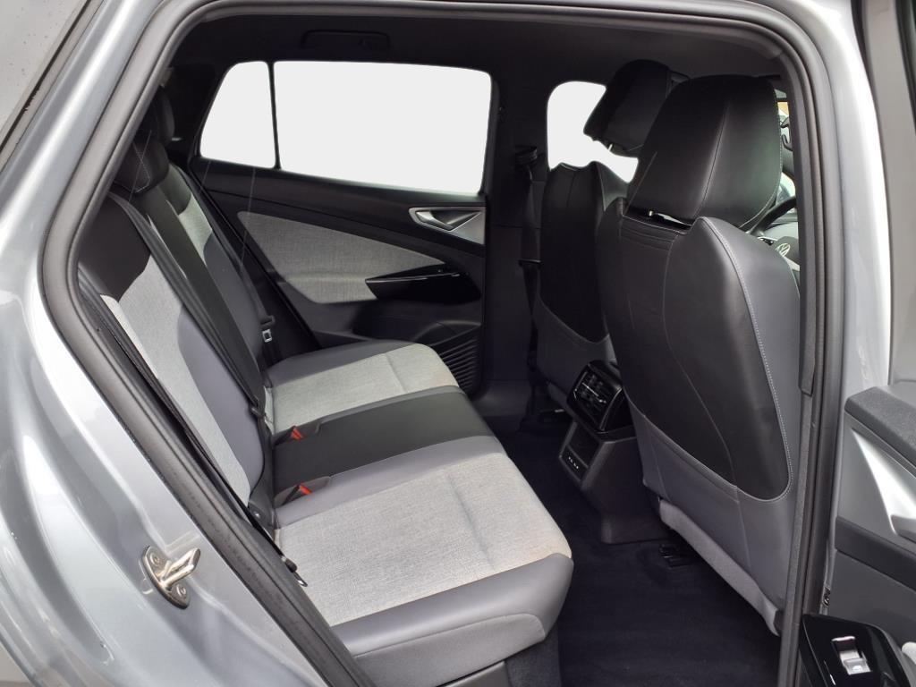 used 2024 Volkswagen ID.4 car, priced at $21,500