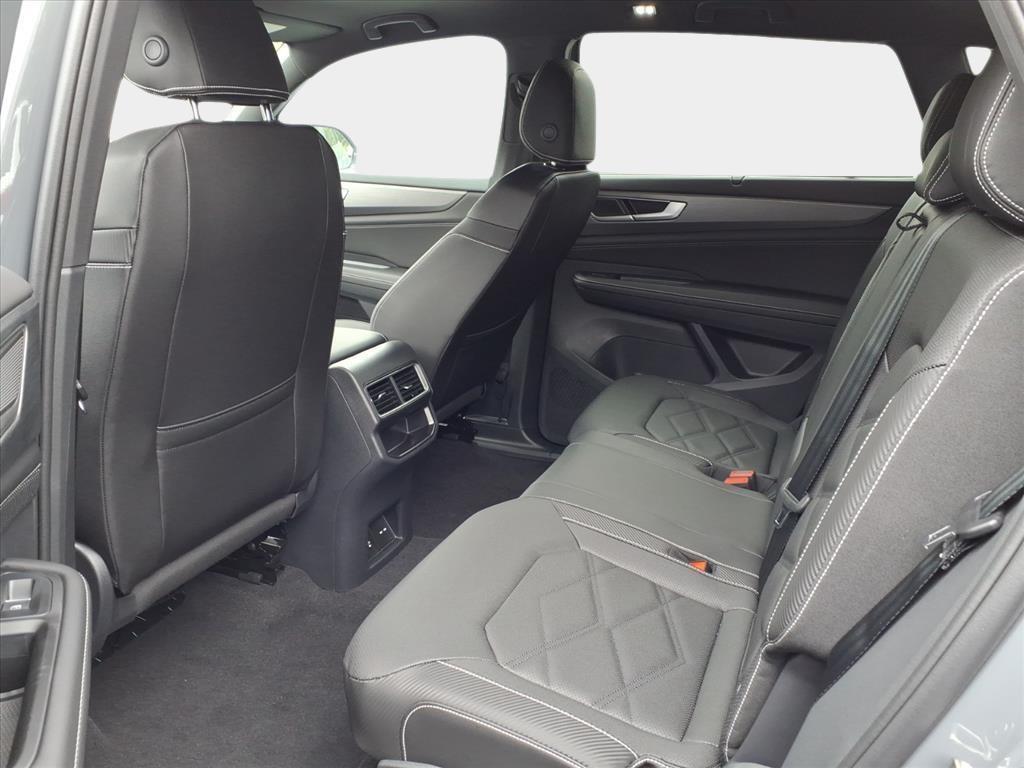 new 2026 Volkswagen Atlas Cross Sport car, priced at $47,038