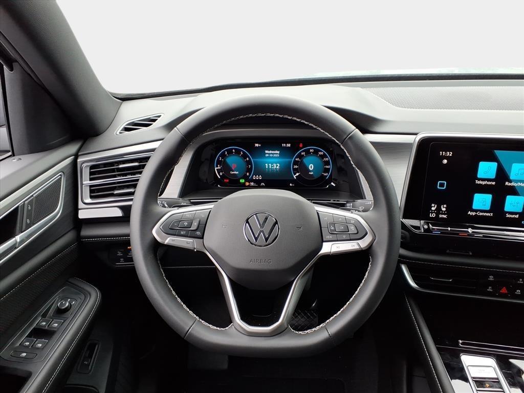 new 2026 Volkswagen Atlas Cross Sport car, priced at $47,038
