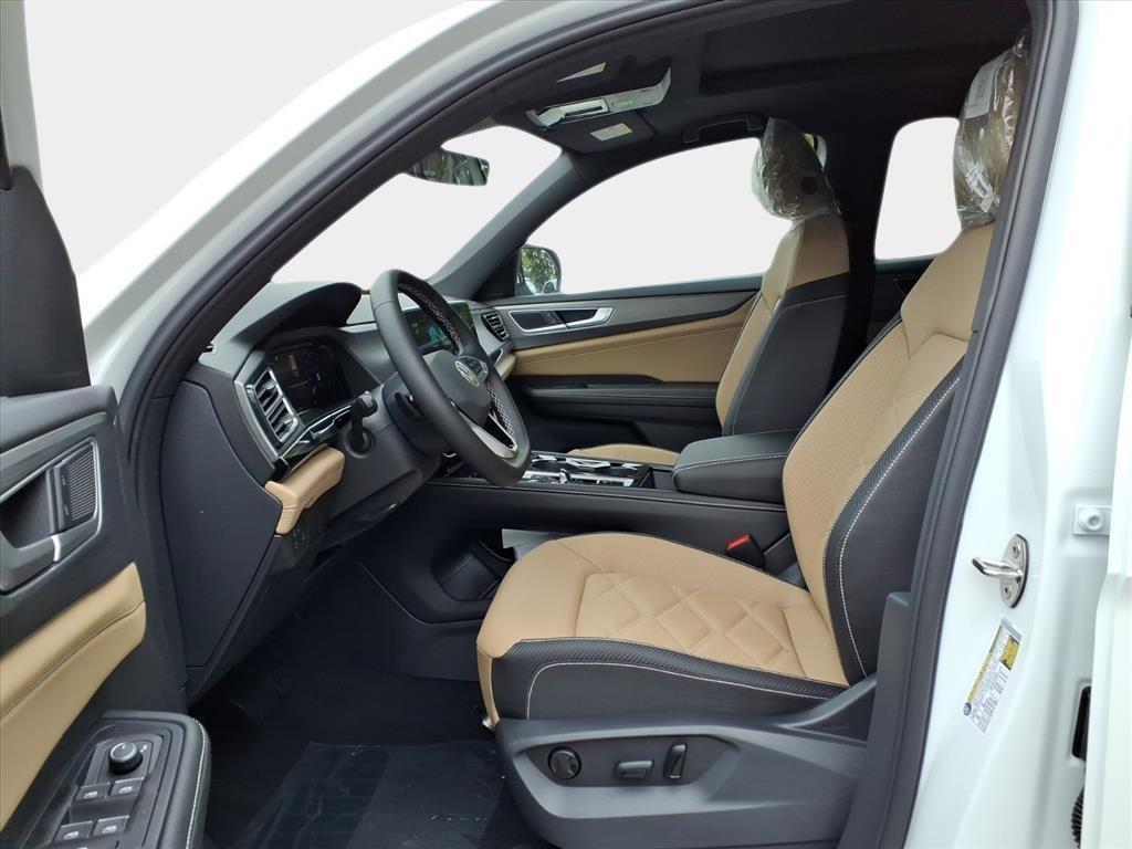 new 2026 Volkswagen Atlas Cross Sport car, priced at $47,038