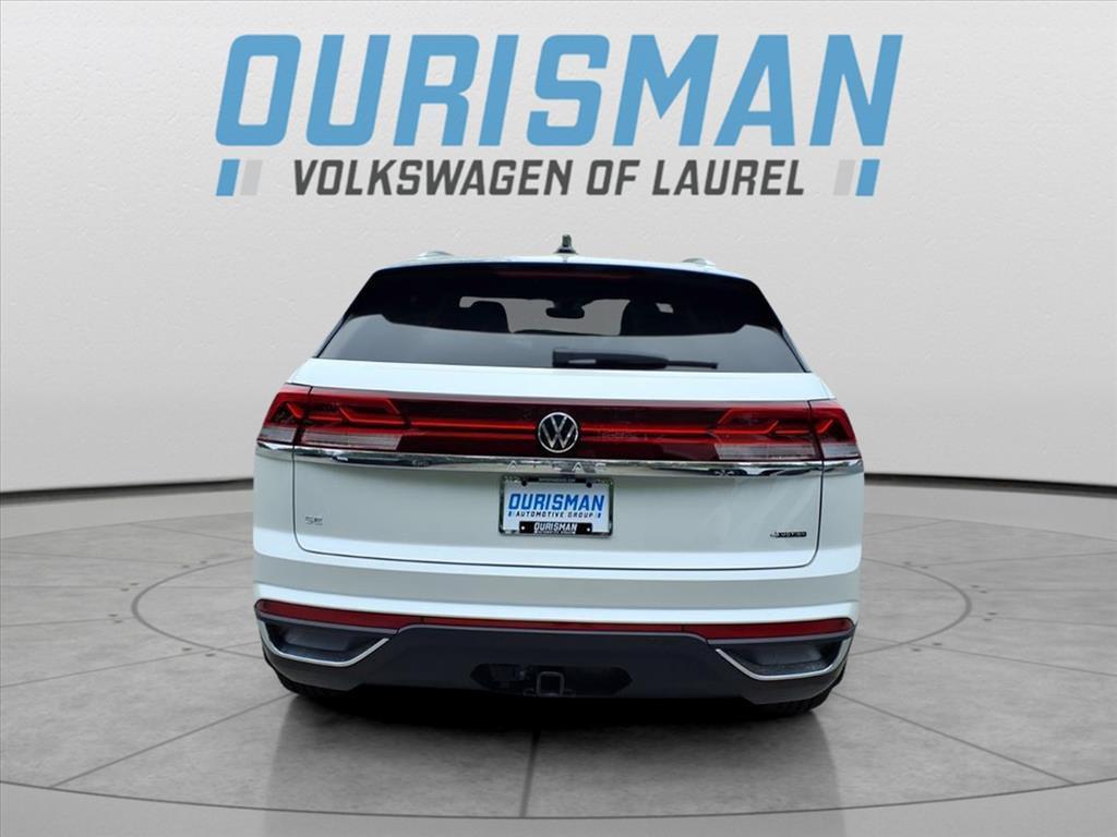 new 2026 Volkswagen Atlas Cross Sport car, priced at $47,038