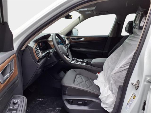 new 2025 Volkswagen Atlas car, priced at $44,841