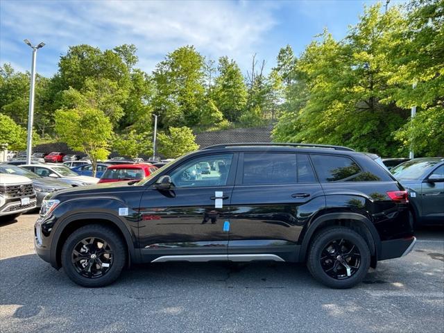 new 2024 Volkswagen Atlas car, priced at $49,324