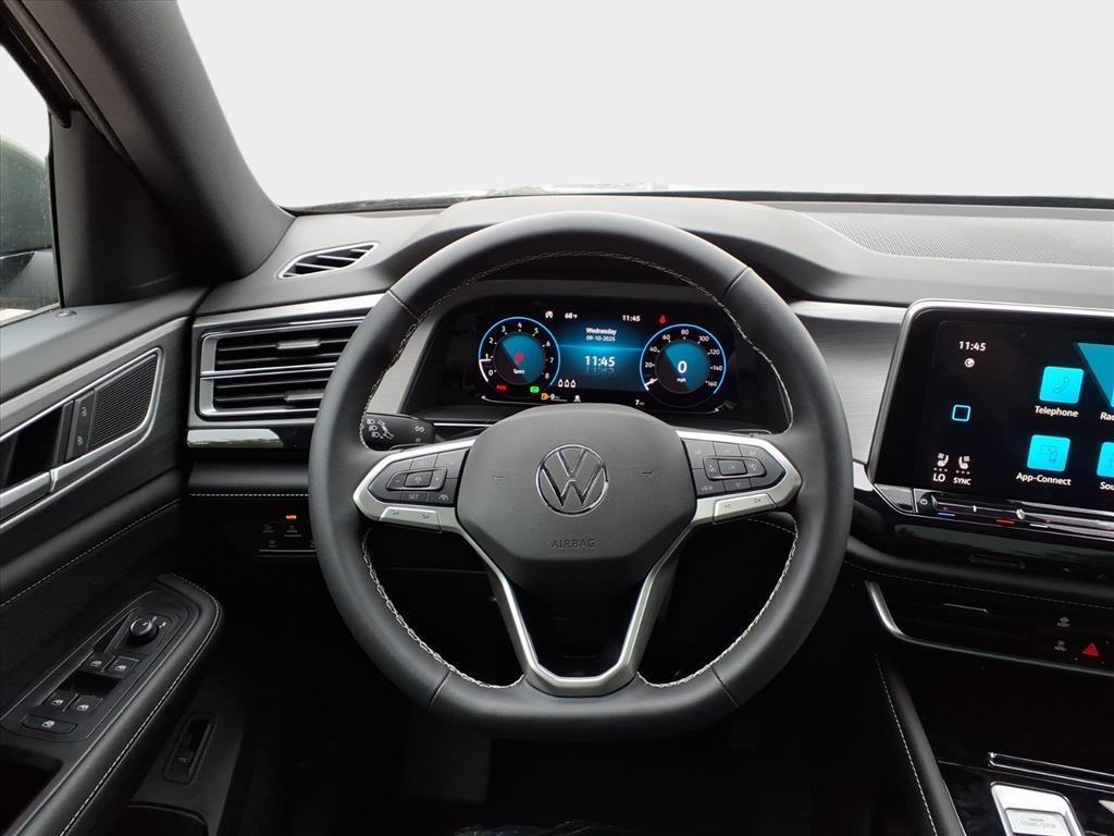 new 2026 Volkswagen Atlas Cross Sport car, priced at $46,601