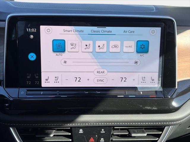 new 2025 Volkswagen Atlas car, priced at $40,698