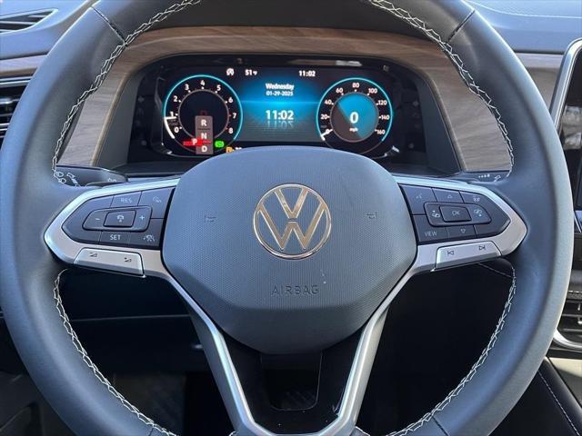 new 2025 Volkswagen Atlas car, priced at $40,698