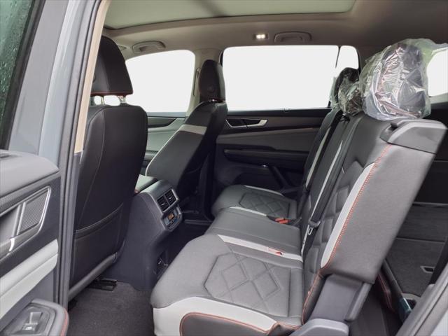 new 2025 Volkswagen Atlas car, priced at $50,501