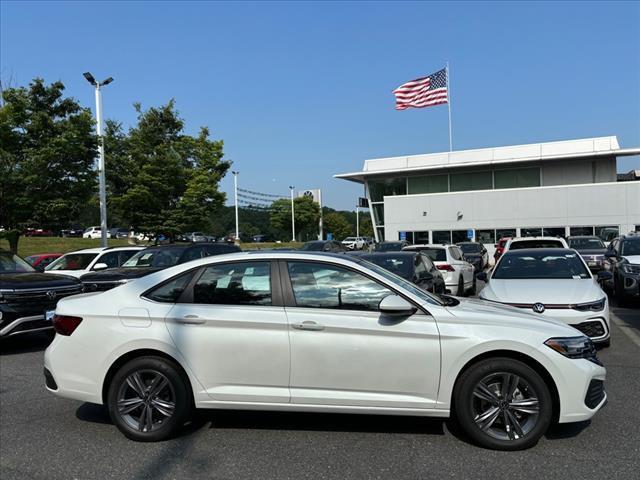 new 2024 Volkswagen Jetta car, priced at $25,889