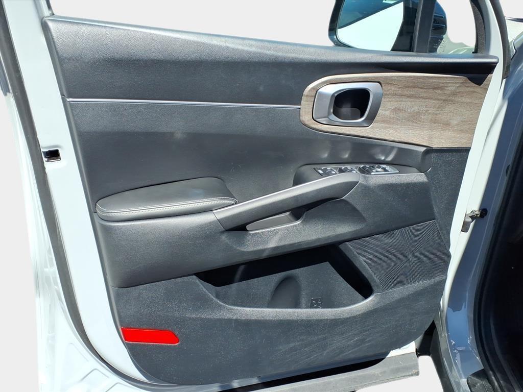 used 2022 Kia Sorento car, priced at $27,000