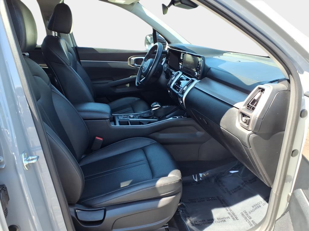 used 2022 Kia Sorento car, priced at $27,000