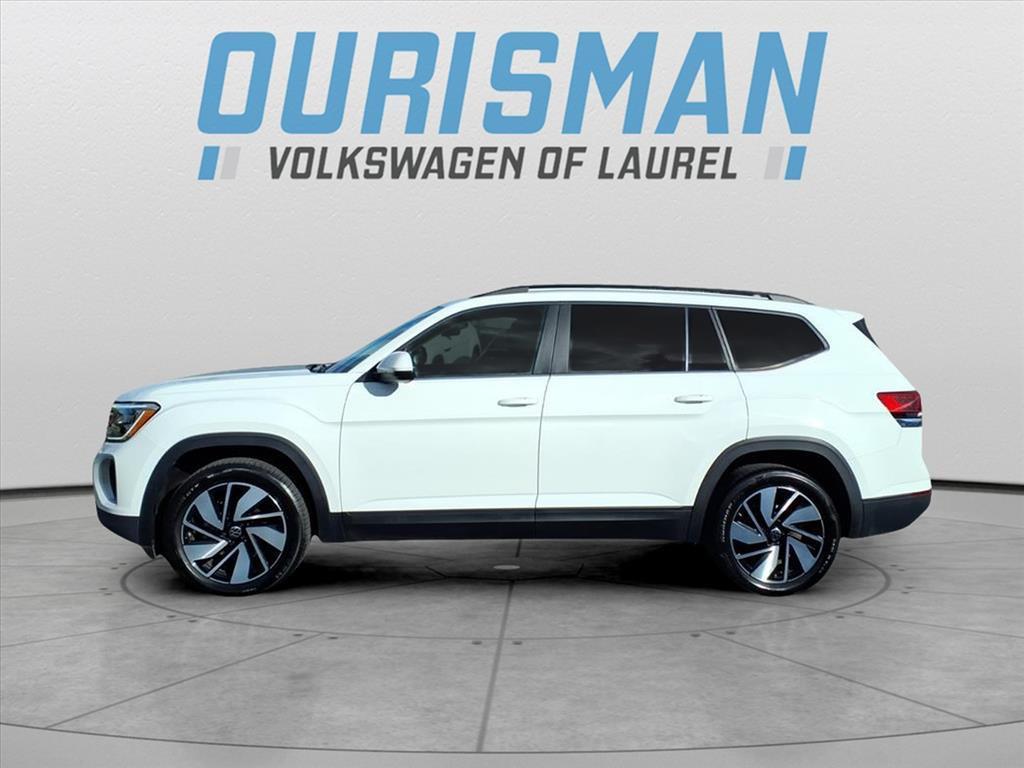 used 2024 Volkswagen Atlas car, priced at $30,000