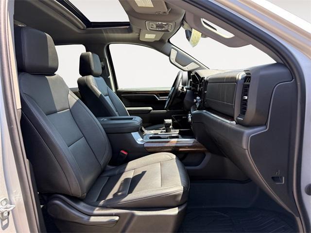 used 2022 GMC Sierra 1500 car, priced at $42,918