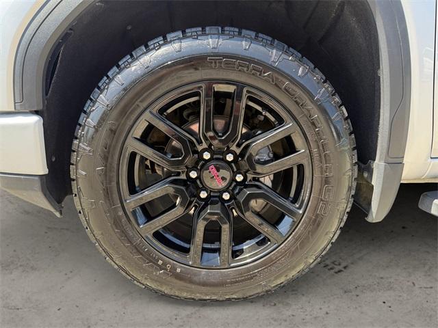 used 2022 GMC Sierra 1500 car, priced at $42,918