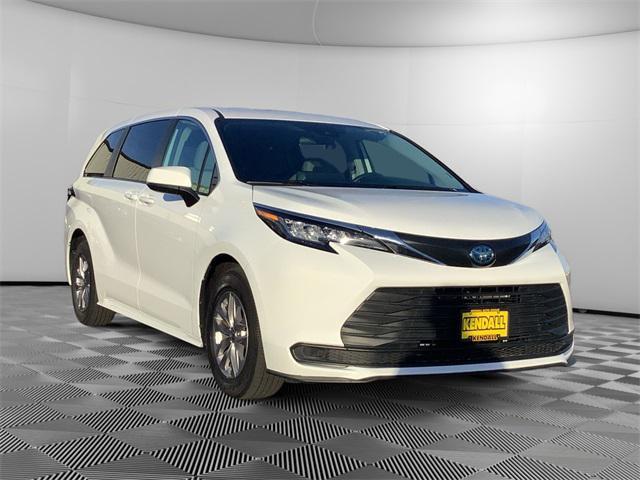 used 2023 Toyota Sienna car, priced at $38,481