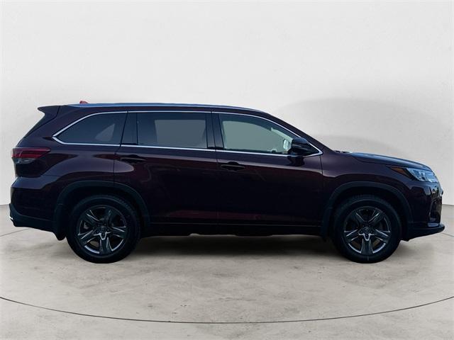 used 2019 Toyota Highlander car, priced at $26,979