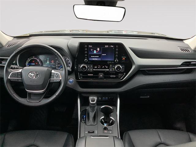 used 2022 Toyota Highlander Hybrid car, priced at $39,418