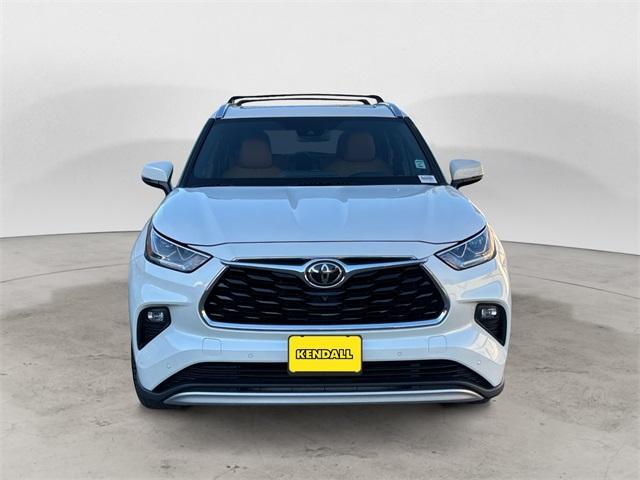 used 2020 Toyota Highlander car, priced at $36,871