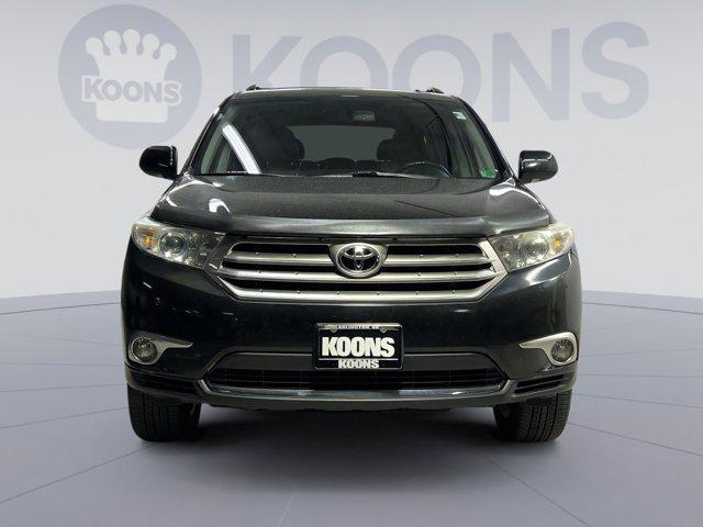 used 2013 Toyota Highlander car, priced at $14,700