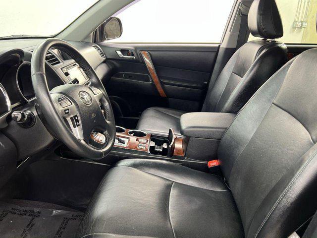 used 2013 Toyota Highlander car, priced at $14,700