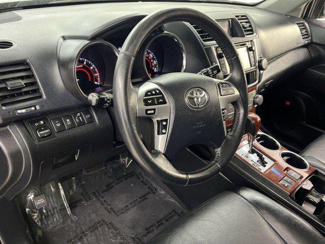 used 2013 Toyota Highlander car, priced at $14,700