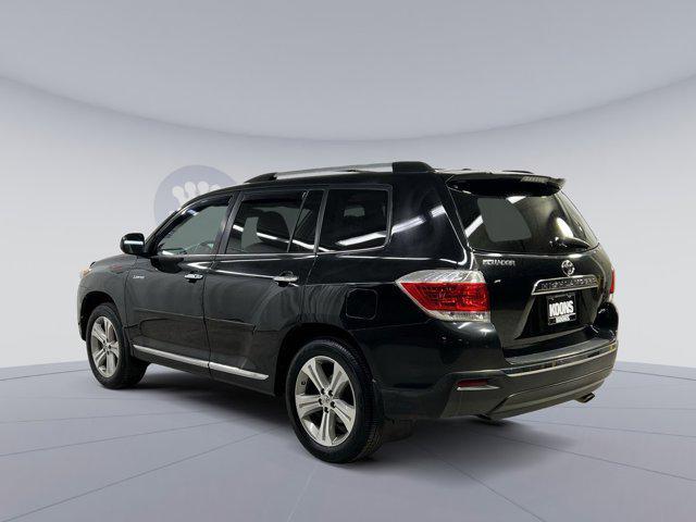 used 2013 Toyota Highlander car, priced at $14,700