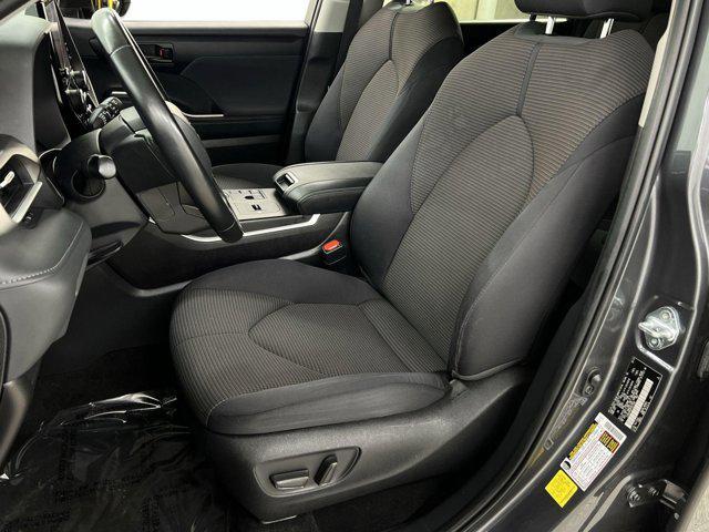 used 2023 Toyota Highlander car, priced at $31,000