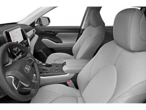 used 2023 Toyota Highlander Hybrid car, priced at $31,000
