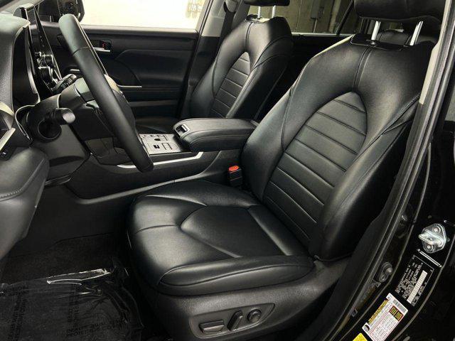 used 2023 Toyota Highlander car, priced at $40,000