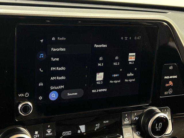 used 2023 Toyota Highlander car, priced at $40,000