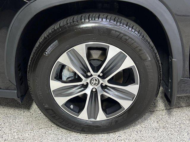 used 2023 Toyota Highlander car, priced at $40,000
