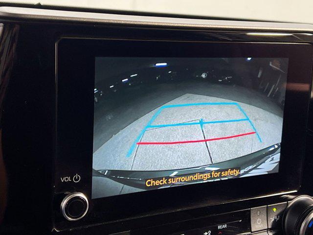 used 2024 Toyota Highlander car, priced at $33,500