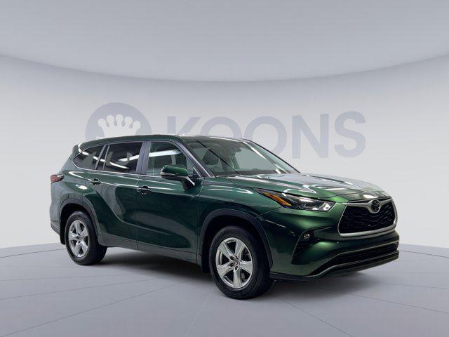used 2024 Toyota Highlander car, priced at $33,500