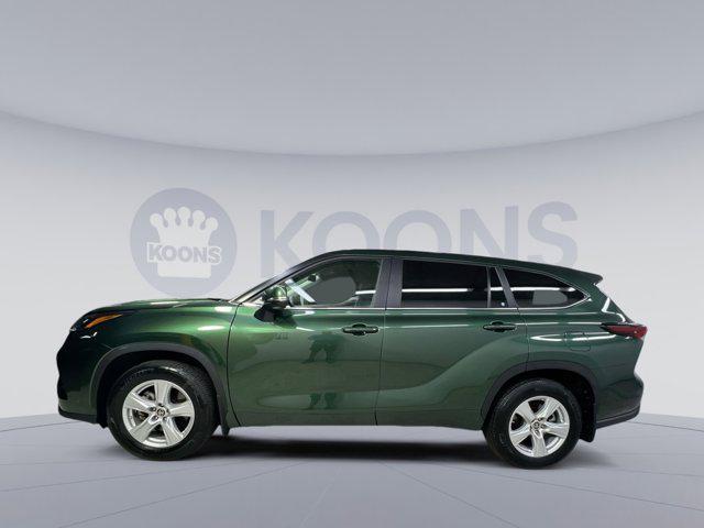 used 2024 Toyota Highlander car, priced at $33,500