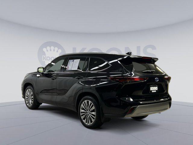 used 2024 Toyota Highlander Hybrid car, priced at $49,000