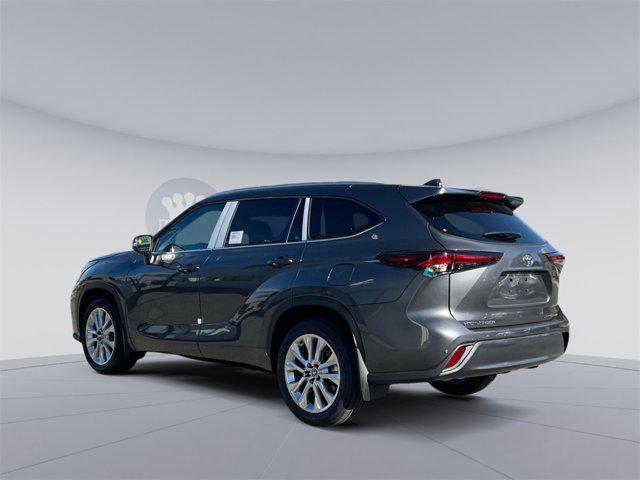 new 2025 Toyota Highlander car, priced at $51,593