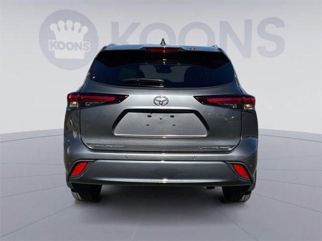 new 2025 Toyota Highlander car, priced at $51,593