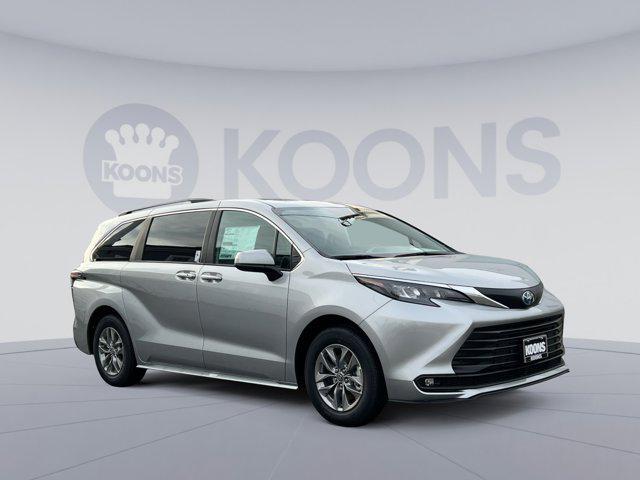 new 2025 Toyota Sienna car, priced at $48,200