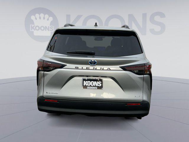 new 2025 Toyota Sienna car, priced at $48,200