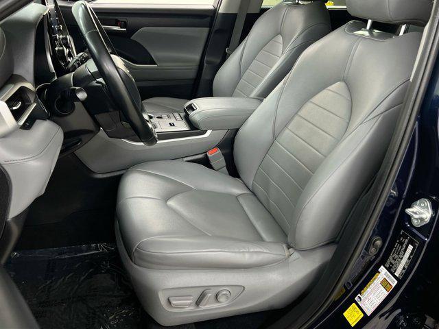 used 2020 Toyota Highlander Hybrid car, priced at $30,000