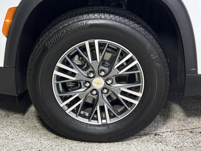used 2024 Chevrolet Traverse car, priced at $34,000