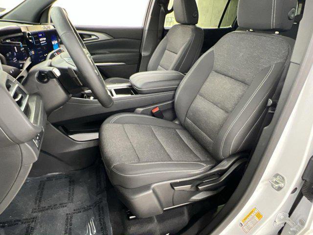 used 2024 Chevrolet Traverse car, priced at $34,000
