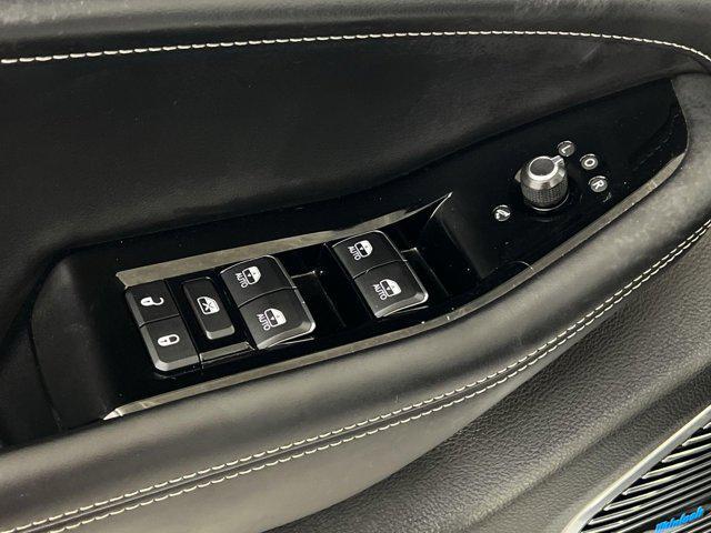 used 2022 Jeep Grand Cherokee car, priced at $37,500