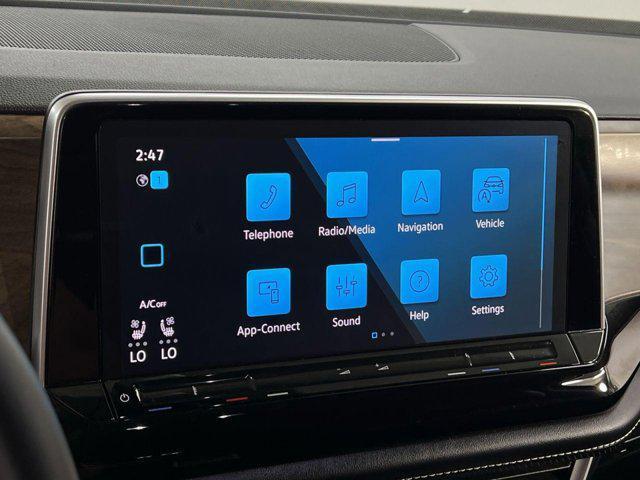 used 2024 Volkswagen Atlas car, priced at $32,700