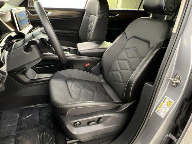 used 2024 Volkswagen Atlas car, priced at $32,700