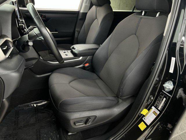 used 2023 Toyota Highlander car, priced at $31,000